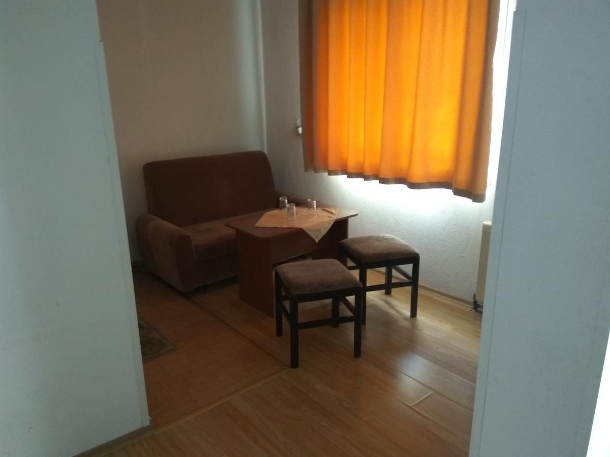Family Hotel Blazhi 산단스키 외부 사진