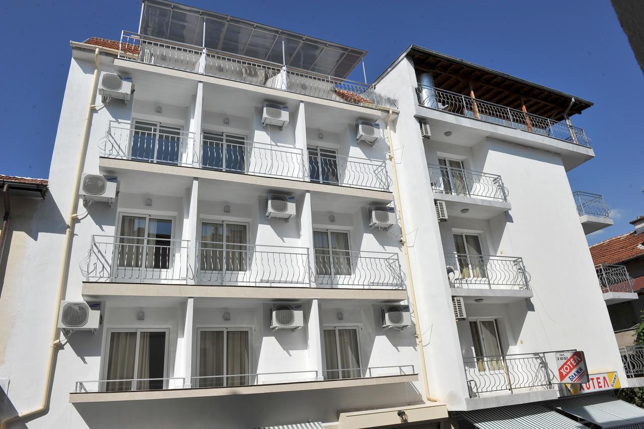 Family Hotel Blazhi 산단스키 외부 사진